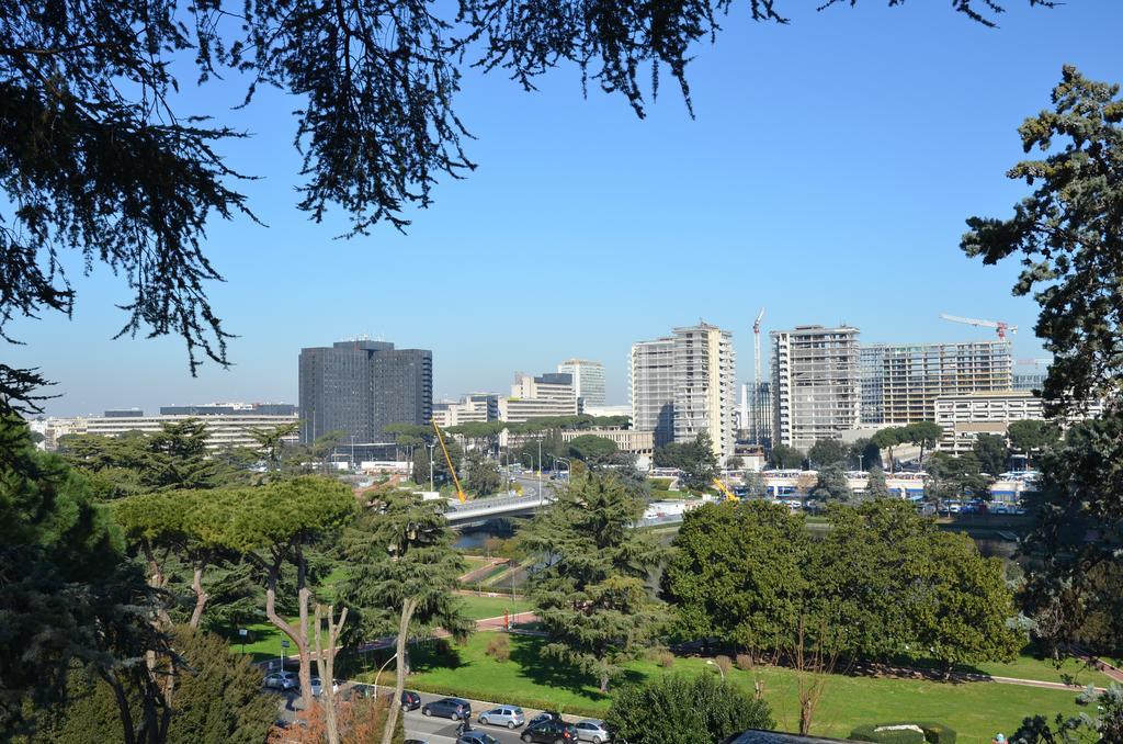 ローマ Casa Per Ferie Cardinal G. Guarino Bed & Breakfast エクステリア 写真