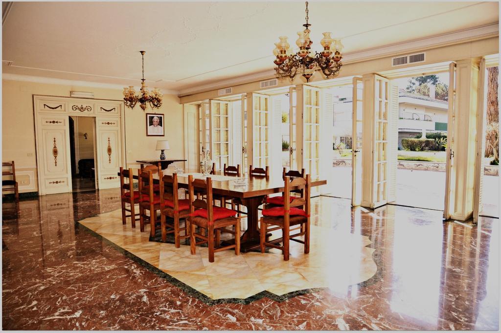ローマ Casa Per Ferie Cardinal G. Guarino Bed & Breakfast エクステリア 写真