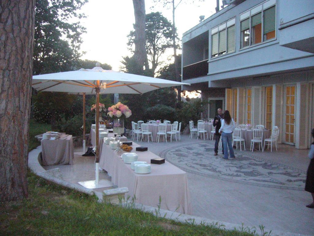 ローマ Casa Per Ferie Cardinal G. Guarino Bed & Breakfast エクステリア 写真